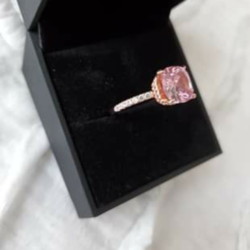 Ring - Picture 2 of 2
